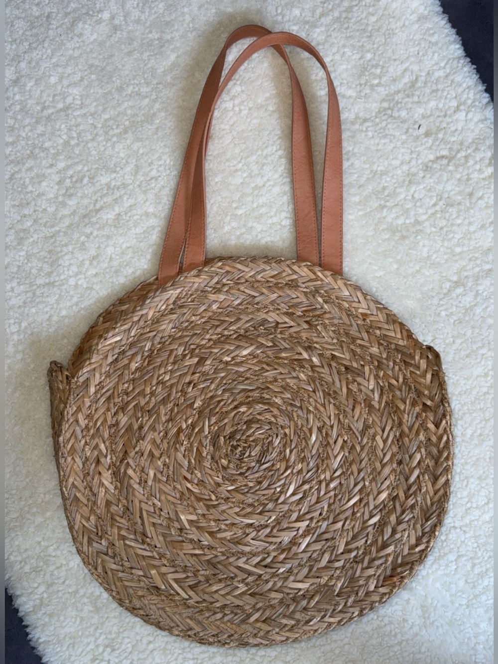 Universal thread beach tote bag